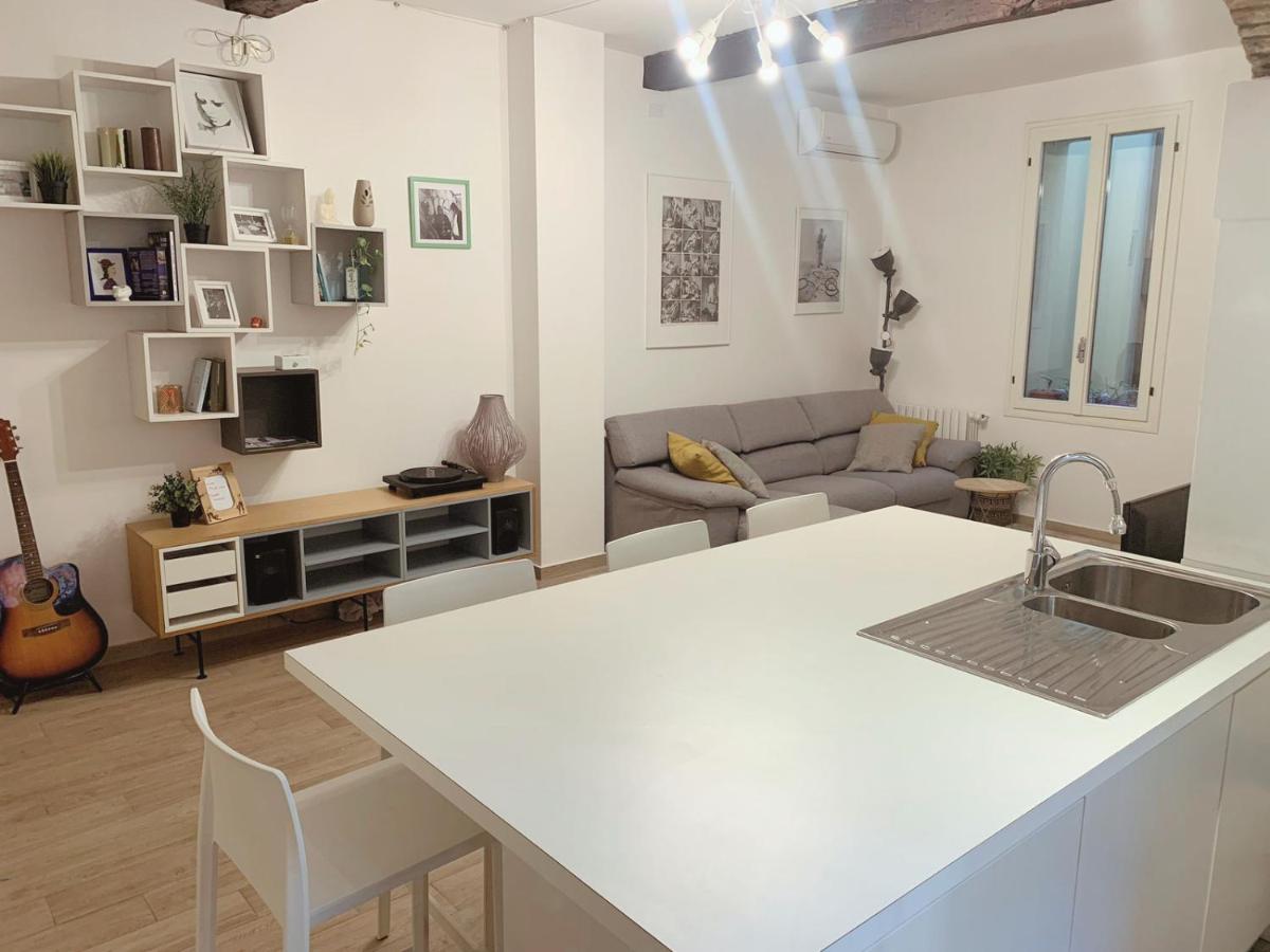 Premium Apartment In The City Center - Via Orfeo 12 Bologna Buitenkant foto